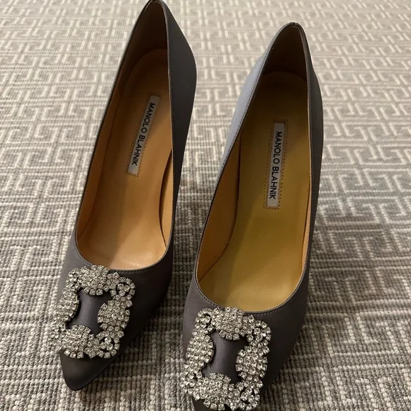 New Manolo Blahnik Hangisi Pump Satin Grey - Picture 7 of 8